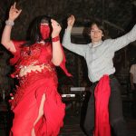 [en]: two people dance